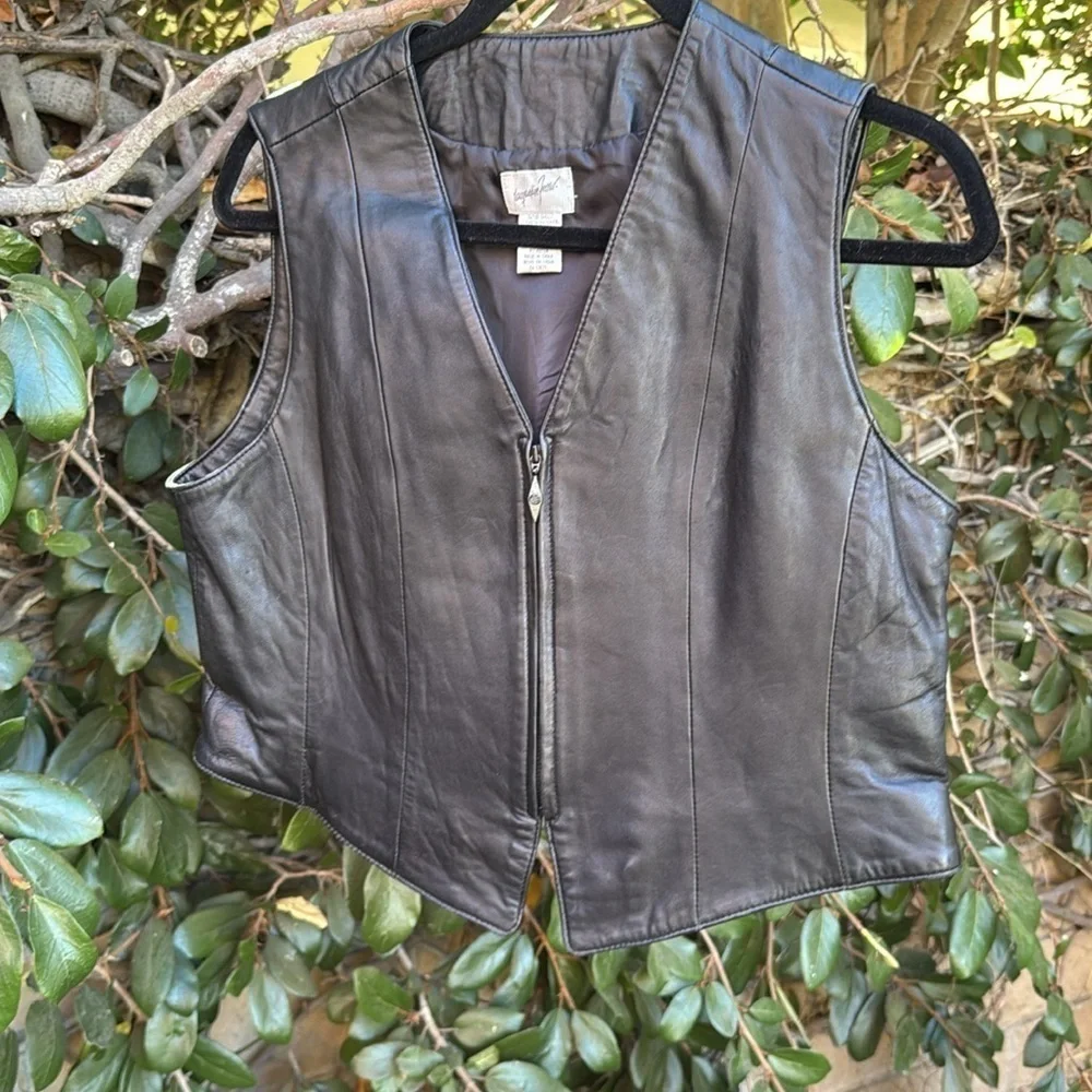 Vintage Black Leather Vest by Jaqueline Ferrar size medium / large